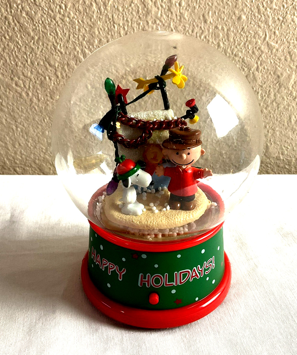 Gemmy Peanuts Snoopy Lighted Musical Snow Globe New Christmas Gift 2025